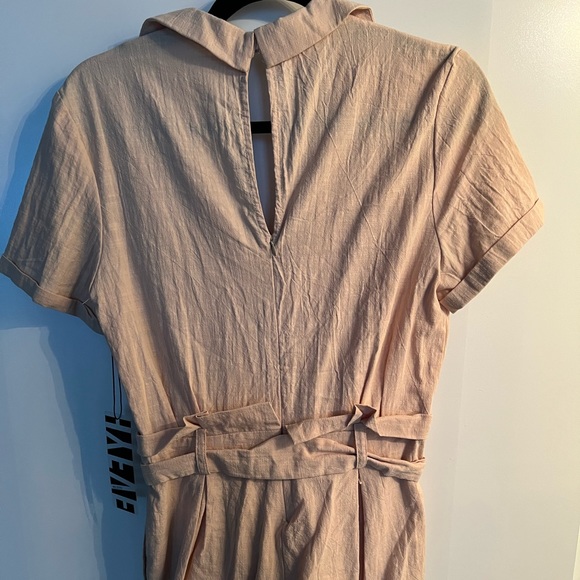 FashionNova - Kimmy Tie Front Romper - Picture 2 of 4